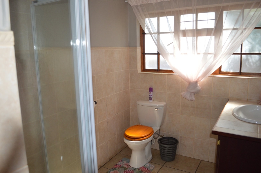 5 Bedroom Property for Sale in Irene Park North West